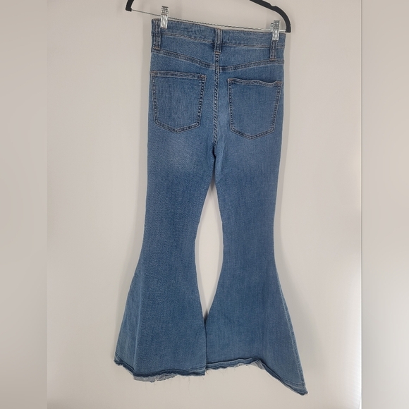 Free People Irreplaceable High Waist Button Wide Flare Jeans 70s Denim Blue 27 - Picture 4 of 6